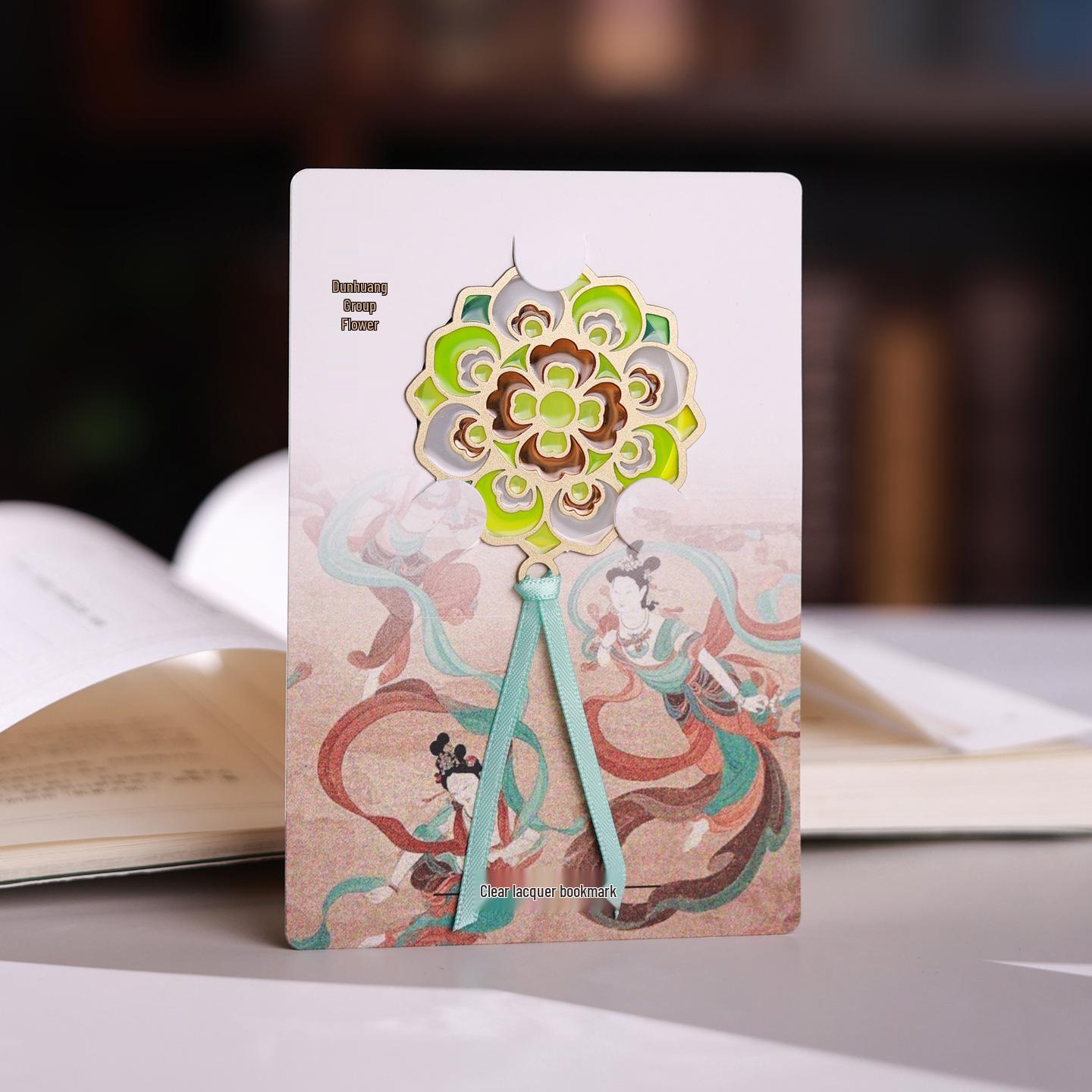 

Retro Transparent Lacquer Flower Bookmark – Creative Gift for Students жовтий/зелений