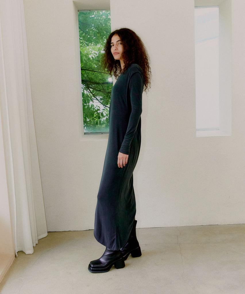 Probo Asymmetrical Back Twist Dress / Dark Gray