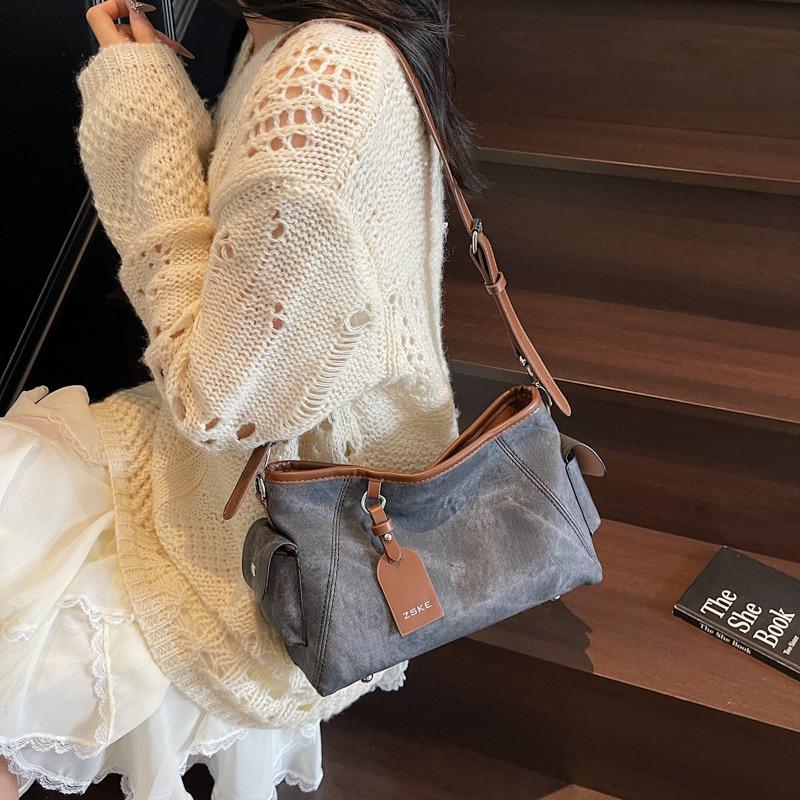 Bag Women's Spring and Summer New High-end Commuter Underarm Bag Fashionable Versatile Women's Casual Shoulder Messenger Bag