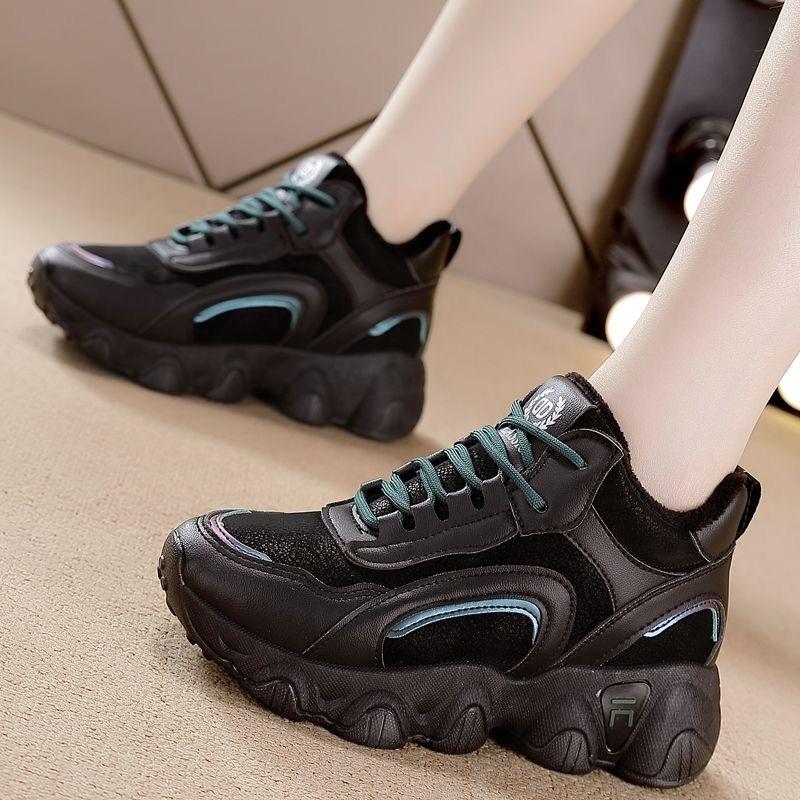 Fashion Women Sneakers 2024 Cotton Shoes Thick Sole Plush Winter New Soft Sole Lace Up Platform Fashion Warm Wear-resistant Casual Shoes