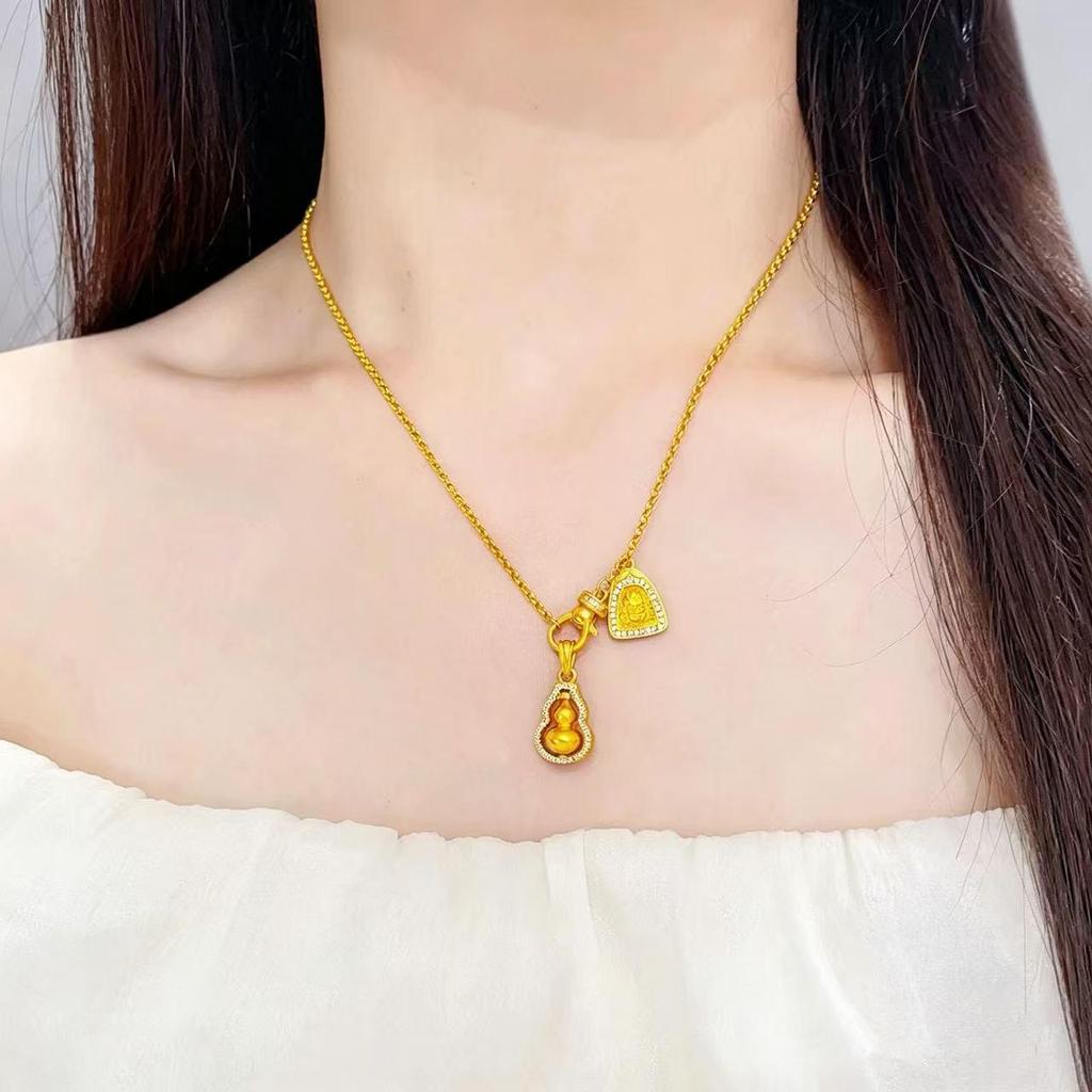 Xiaohongshu Style Gold Gourd Pendant Necklace with Rotatable Diamond Accents for Wealth and Prosperity