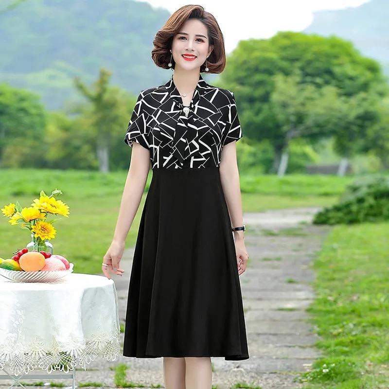 

Летнее свободное платье длиной до колена для женщин среднего и пожилого возраста - Приталенный силуэт и модный дизайн 5XL чёрный