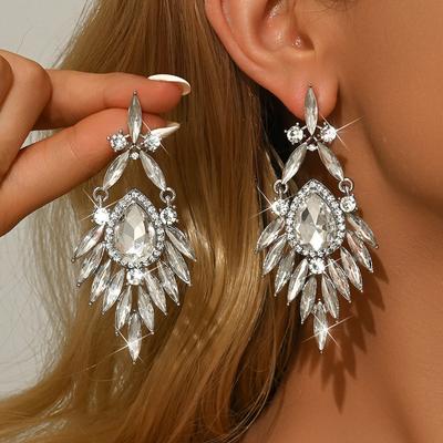 Leichter Luxus Palast Strass Hohl Ohrringe Damen Übertrieben High-End Ohrstecker Nische Design Personalisierte Ohrringe