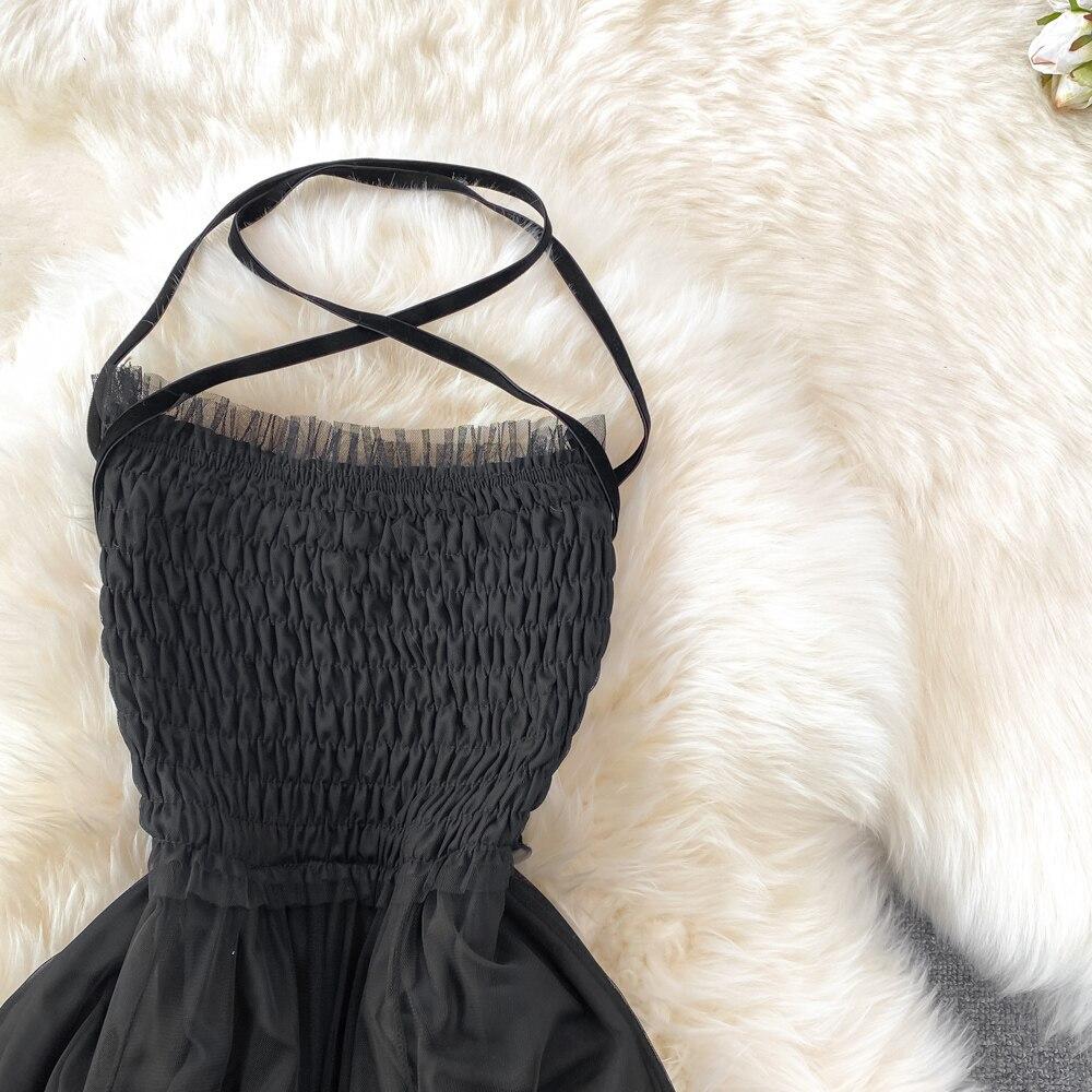 Vintage Hepburn Style Sleeveless Neck 
