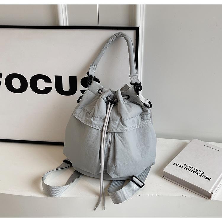 Waterproof Lightweight Cross-Shoulder Crossbody Bag Fashion Casual Large Capacity Drawstring Bucket Bag Simple Casual WOMEN'S Bag