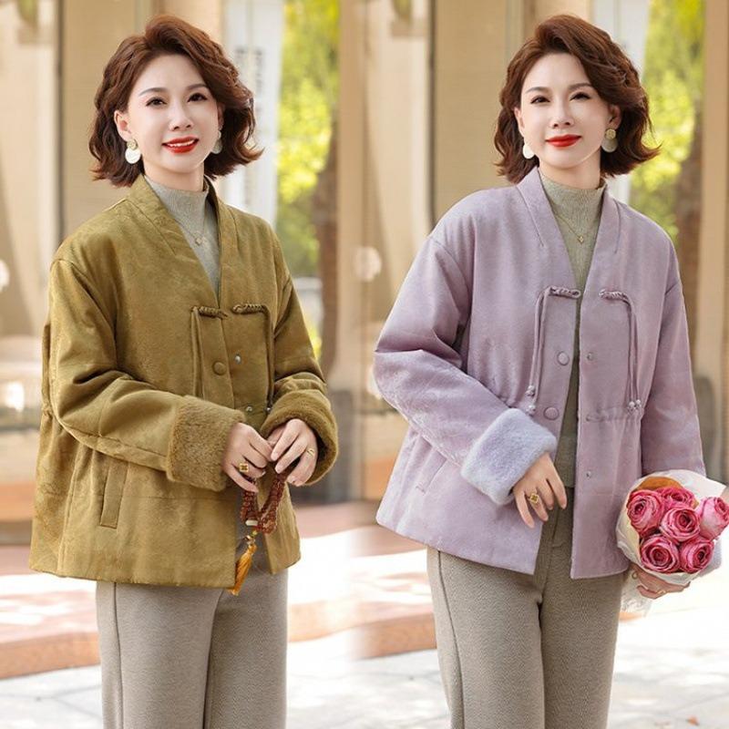 Temperament-style new mid-winter cotton-padded clothes, buckled short, small cotton-padded jackets, and advanced.