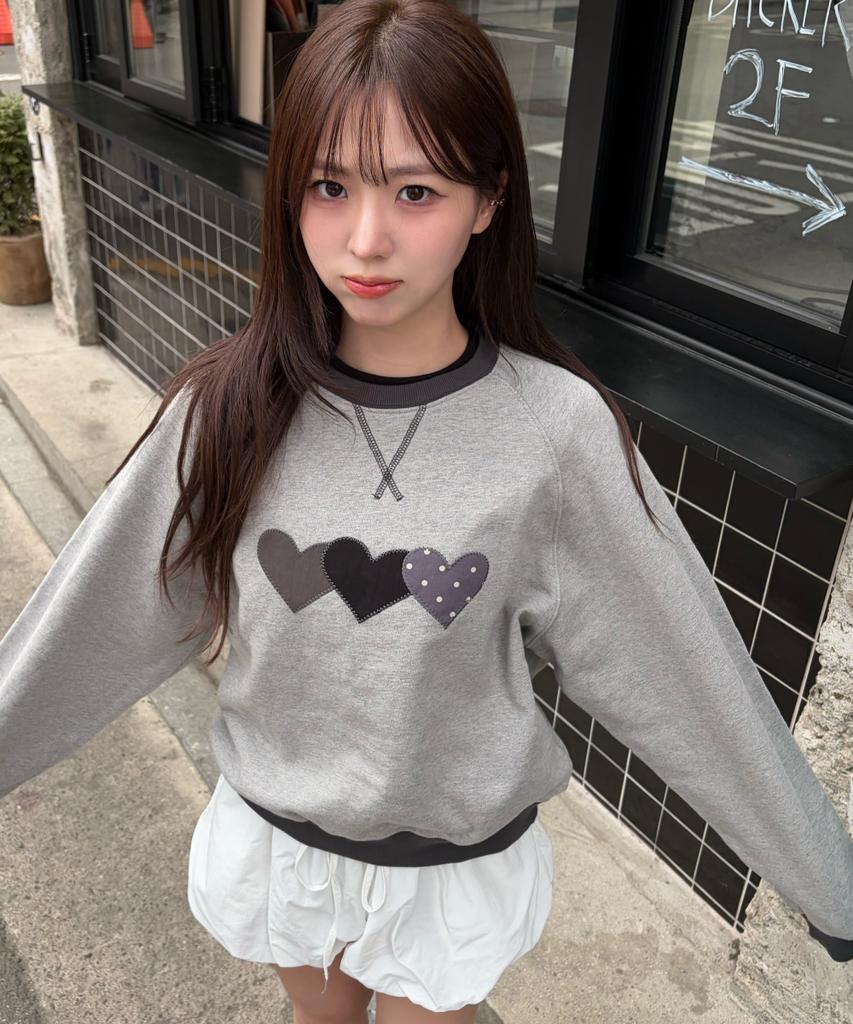 Loginaenloji Heart Patch Sweatshirt Gray Charcoal