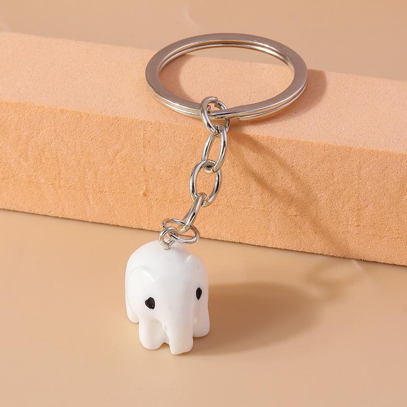 Cute Resin Cartoon 3D Elephant Keychain Animal Keyrings Pendants for Car Key Holder Handbag Decor Jewelry Gifts