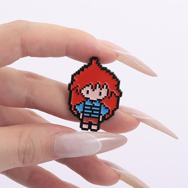Game Characters Enamel Pins Custom Golden Strawberry Is Working Hard Brooches Lapel Badges Clothes Jewelry Gift for Kids Friends