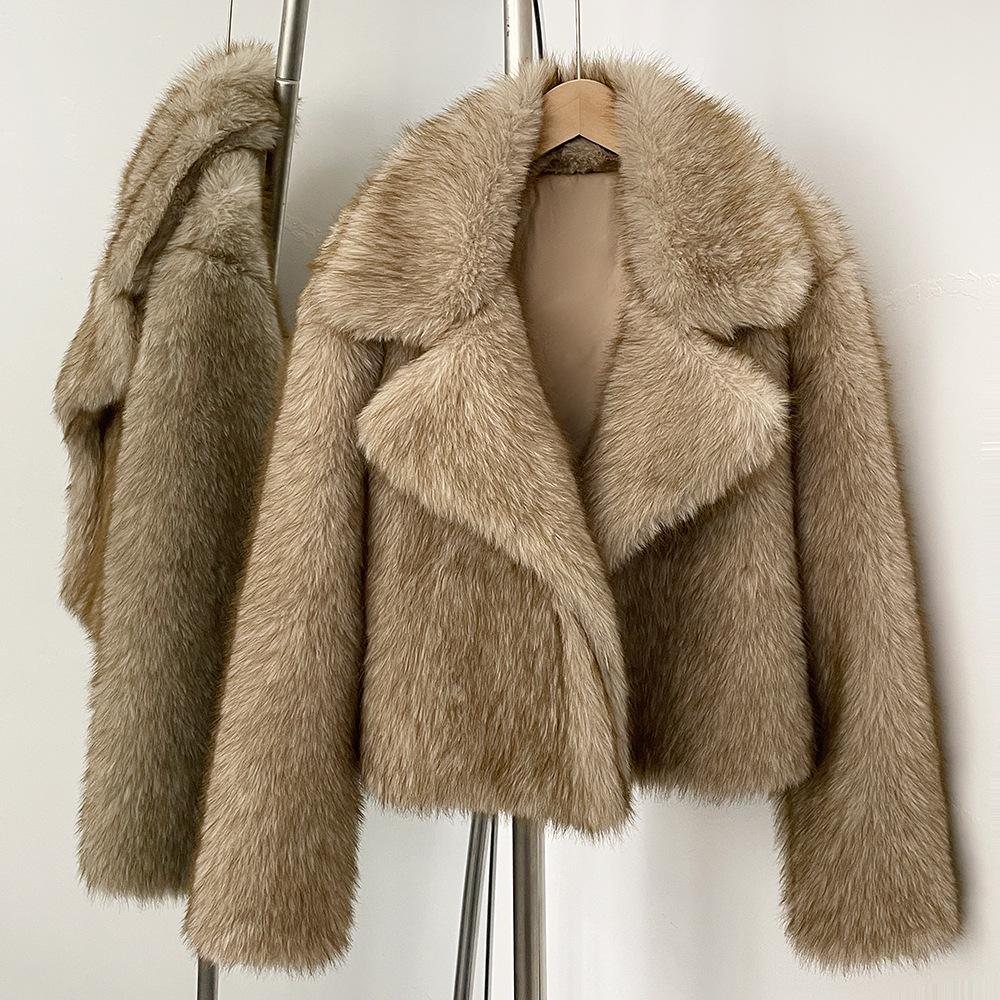 

European Winter Faux Fur Coat - Women s Fashionable Eco-friendly Short Jacket with Suit Collar Small