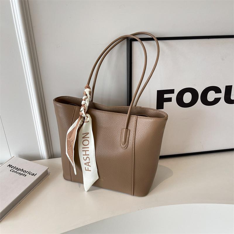 Large Capacity Tote Bag for Women, Fashionable Shoulder Handbag, Casual Work Commute Bag, 2025 New Style