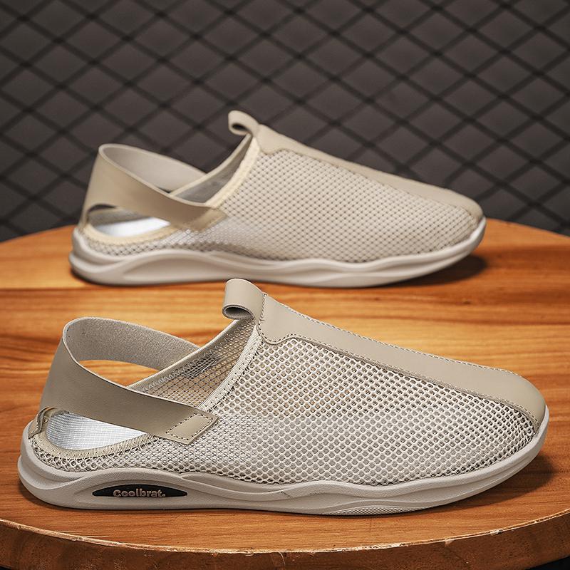 Summer Hollow Men's Sandals Light Comfortable Slip-on Beach Shoes Outdoor Soft-soled Breathable Casual Shoes Sandalias De Hombre