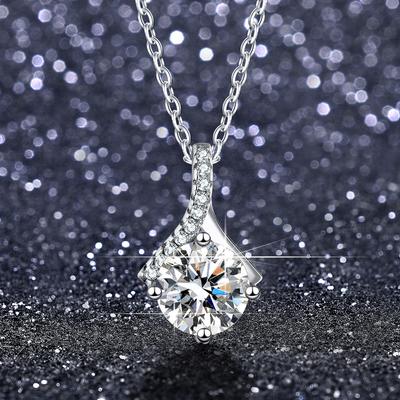 Collarbone Chain One Carat Moissanite Necklace Versatile Pendant Japanese and Korean Jewelry