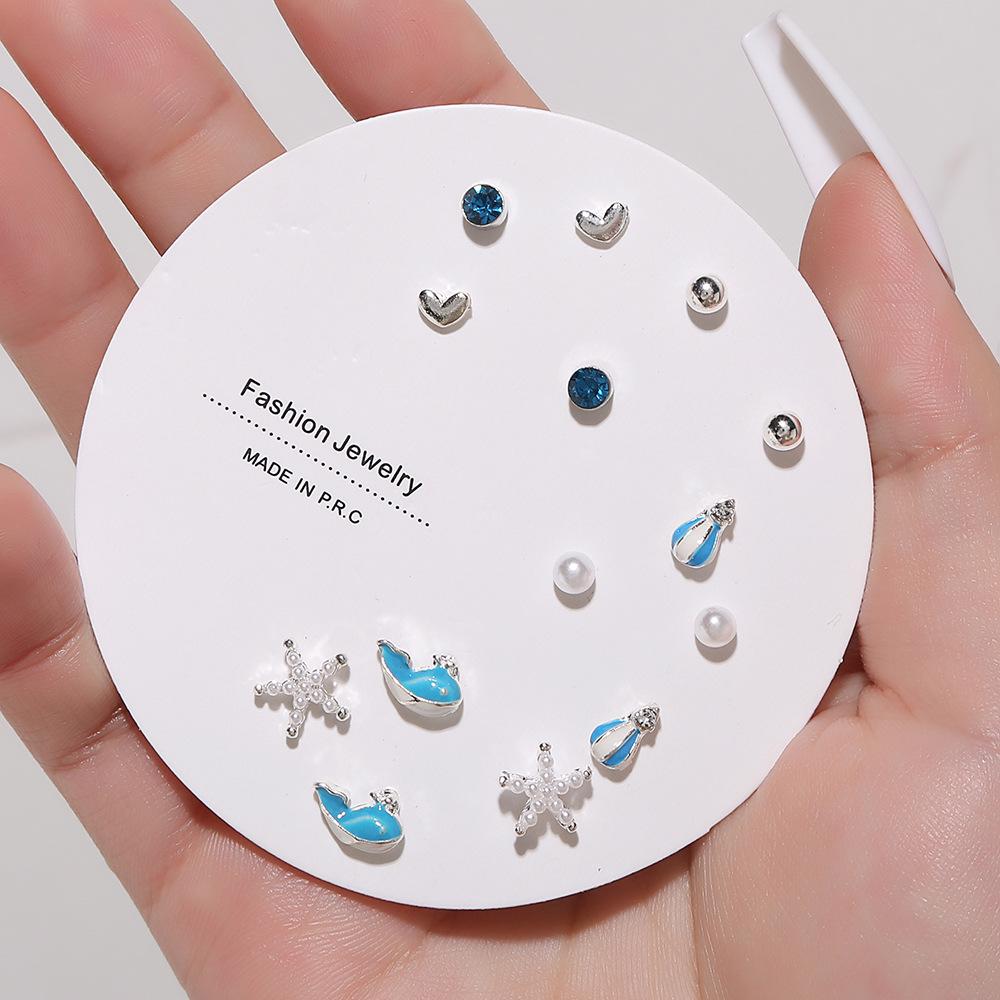 Korean version of small stud earrings, exquisite 1 pair of stud earrings a week, simple color dripping small earrings, love zircon stud earrings.