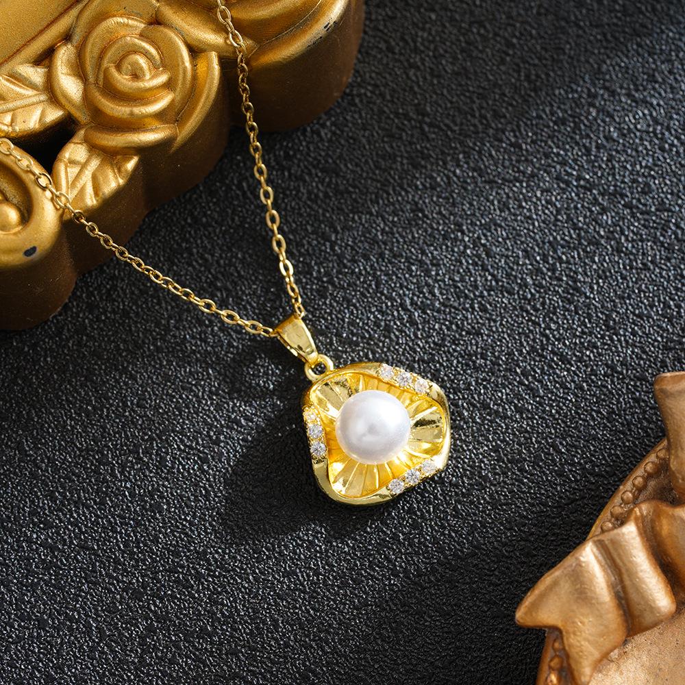 2026 Elegant Chinese Style Pearl & Zircon Flower Necklace - Luxury Versatile Clavicle Chain
