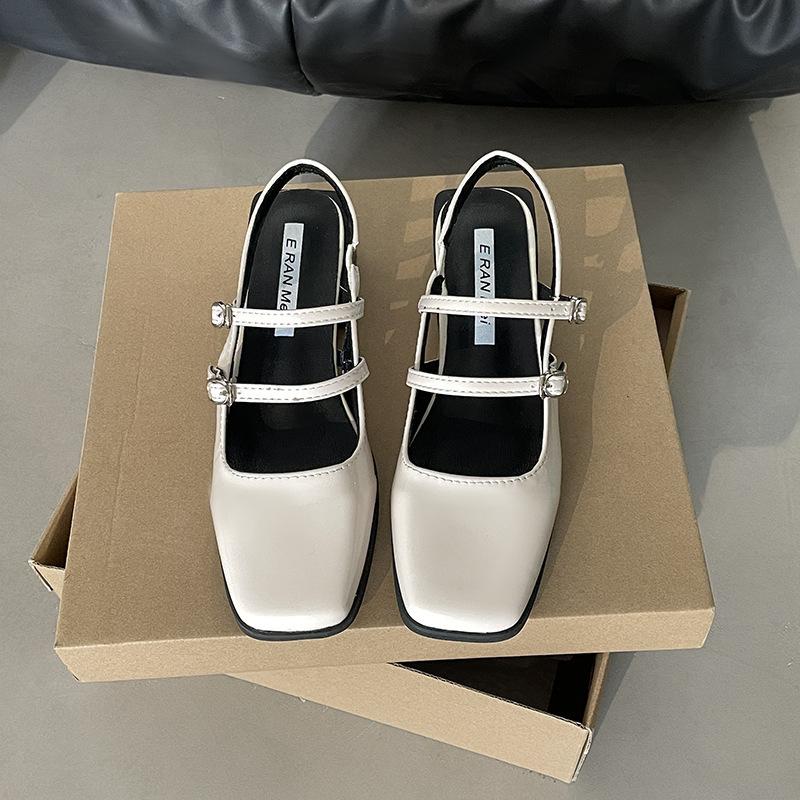 

Туфли Мэри Джейн в стиле ретро на толстом каблуке с квадратной головкой для девочки 2025 года, новые весенние взрывные универсальные босоножки в стиле феи с сумкой на голове 40 бежевый