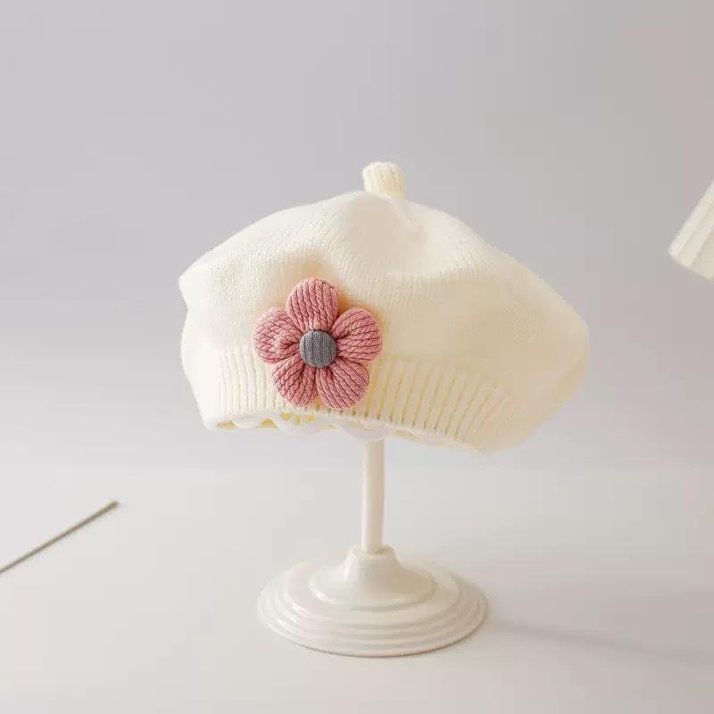Baby Hat Spring and Autumn Baby Girl Beret Infant Wool Hat Autumn and Winter Children's Painter Hat Knitted Hat