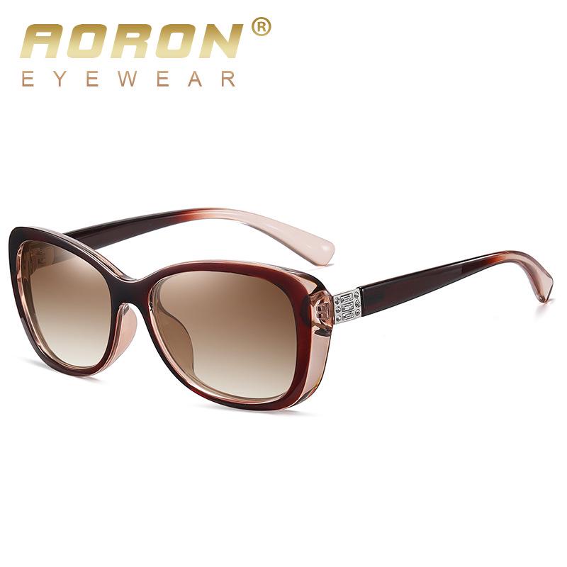 Women's Trendy Polarized Small Frame UV Protection Photochromic Sunglasses 3015