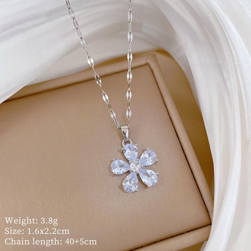 Copper Micro-Inlaid Light Luxury Fashion Personality Temperament Gorgeous Full Diamond Necklace Women'S Versatile Collarbone Chain Titanium Steel