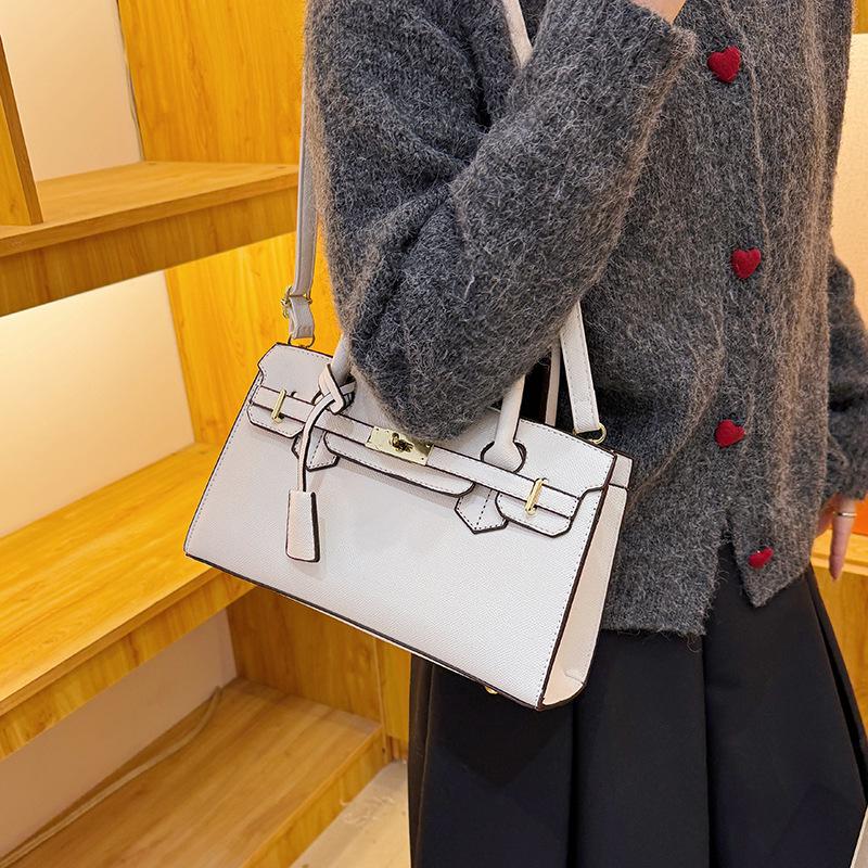 2025 Korean Style Large Capacity Textured Platinum Handbag - Versatile Women's Shoulder Crossbody Bag