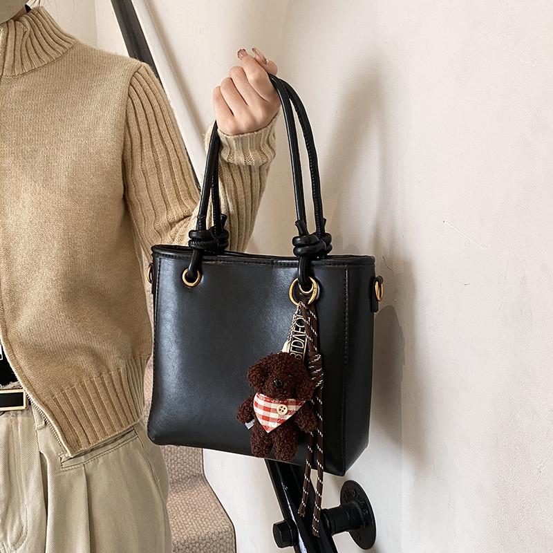 IELGY Large-Capacity Autumn Winter Retro All-Match Fashion Cross-Body Simple Portable Work Commuter
