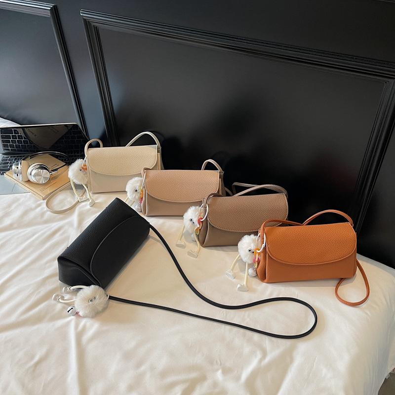 Вместительная легкая роскошная высококачественная мягкая прочная модная изысканная легкая сумка кроссбоди для и активного отдыха на плечо 2258₽