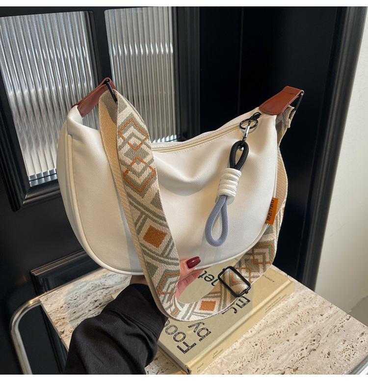 2025 Trendy Women's Korean Style Nylon Dumpling Crossbody Bag - Versatile, Large Capacity Canvas Shoulder Bag