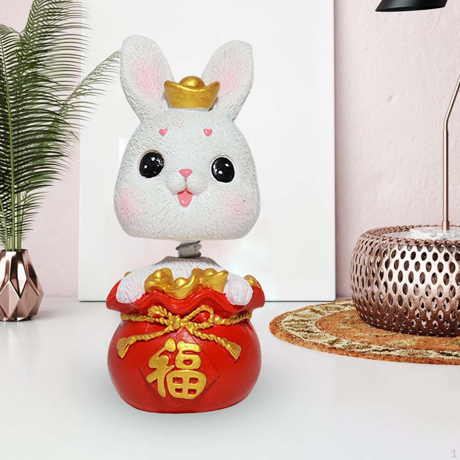 Figurine Sculpture Fortune Statue Interior Bobble Head Ornament Made of Resin with Shaking Lucky