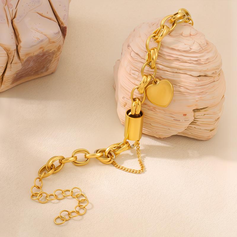 Golden Heart with Chain Women New Cuban Chain Love Bracelet Light Luxury High End Gold Bracelet Titanium Steel Bracelet