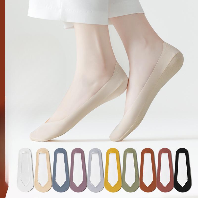 

Female Spring and Summer Silicone Anti Slip Non Slip Anti Pilling Stealth Boat Socks 1 pair чорний