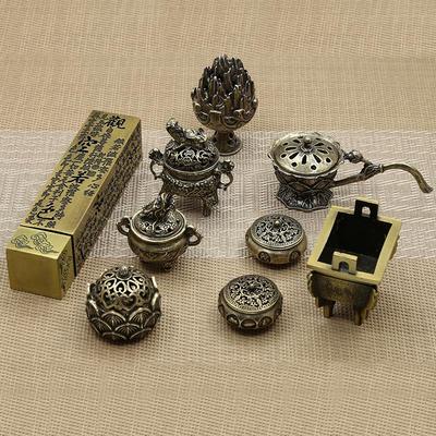 Antique Copper Sandalwood Incense Burner - Classical Tripod Design for Home Decor and Tea Ceremony.