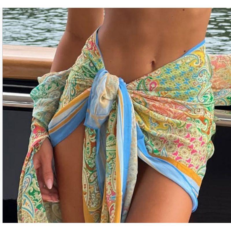 Gy26044 European and American 2025 New Style Halter Neck Printed Tie-Up Two-Piece Swimsuit Women s Sexy Bikini Beach Set Strap Skirt S