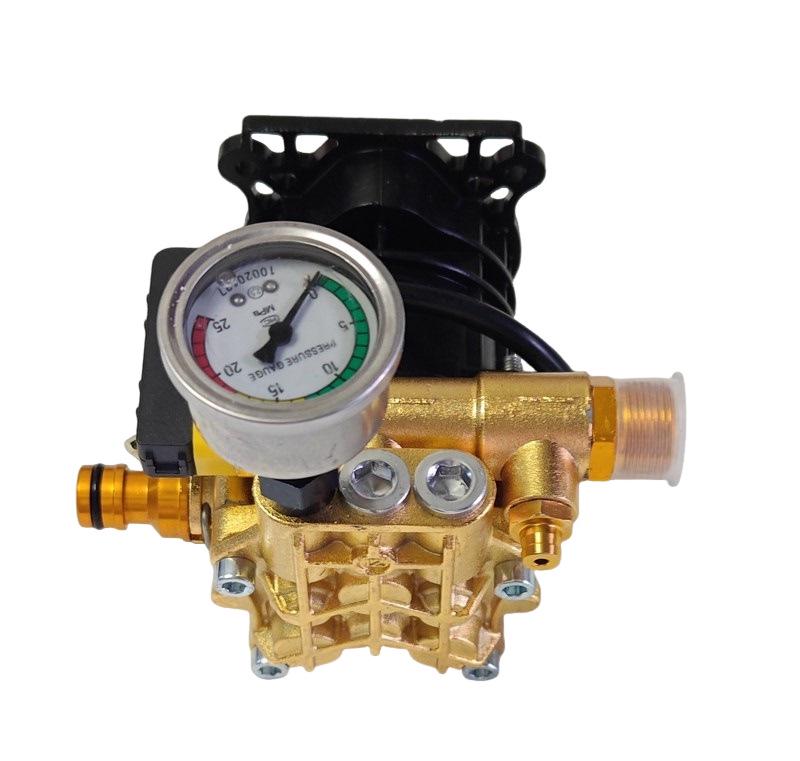 Pompă cu piston de înaltă presiune cu acționare directă pentru curățarea mașinilor, aparatelor de aer condiționat și mașinilor