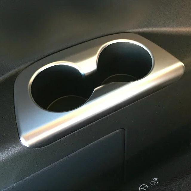 

Nissan Serena C27 Воздуховод, подстаканник и отделка салона 16-20