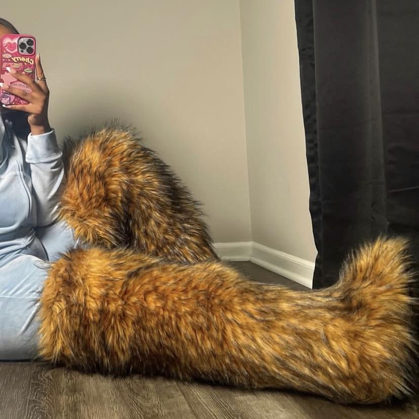 

Пушистые ботфорты женские зимние меховые из искусственного лисьего меха длинные теплые сапоги для девочек новый дизайнерский плюшевый мех до колена 46