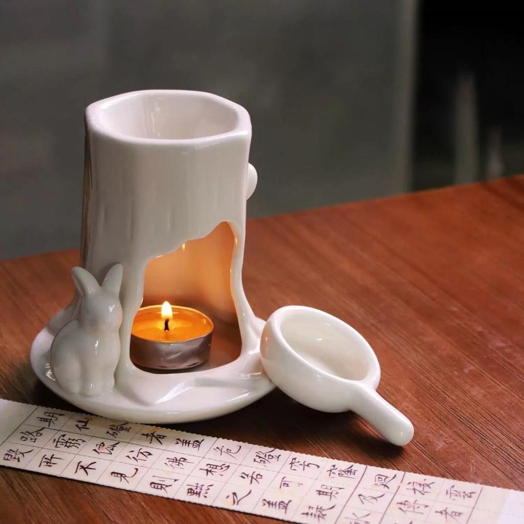 Charming Rabbit Ceramic Oil Burner, Tree Stump Wax Melt Warmer for Aromatherapy, Nordic Style Tealight Holder Home Decor
