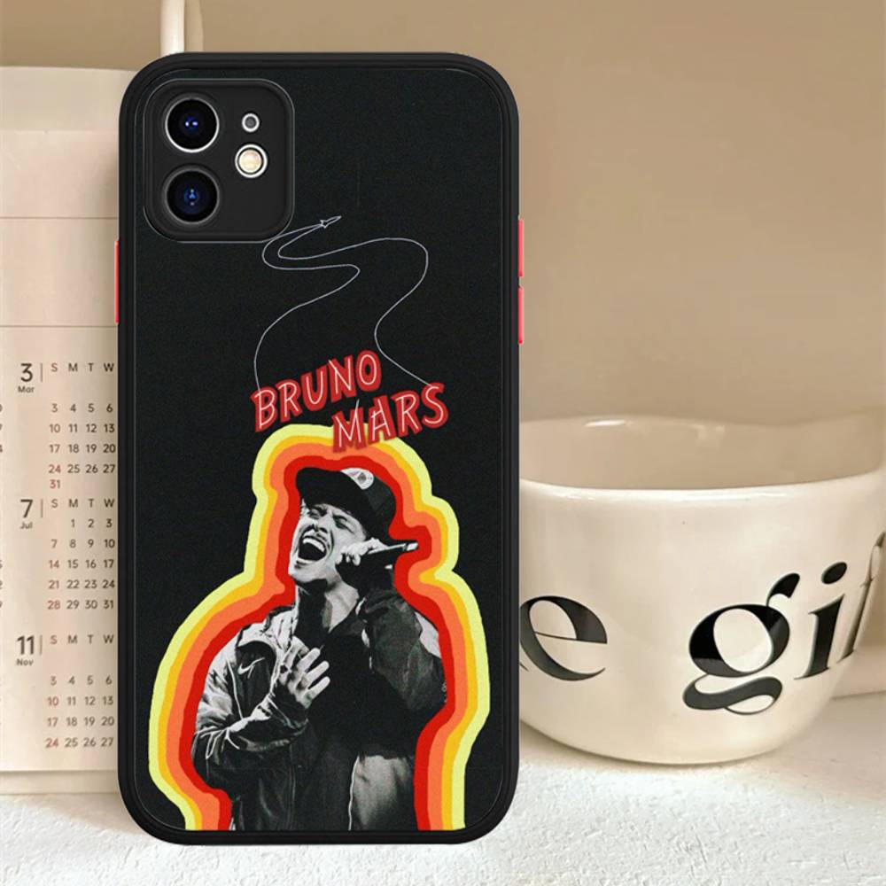 B-Bruno M-Mars Singer For IPhone 16 15 14 13 12 11 Pro Max X XS MAX Plus Translucent Black Phone Cover