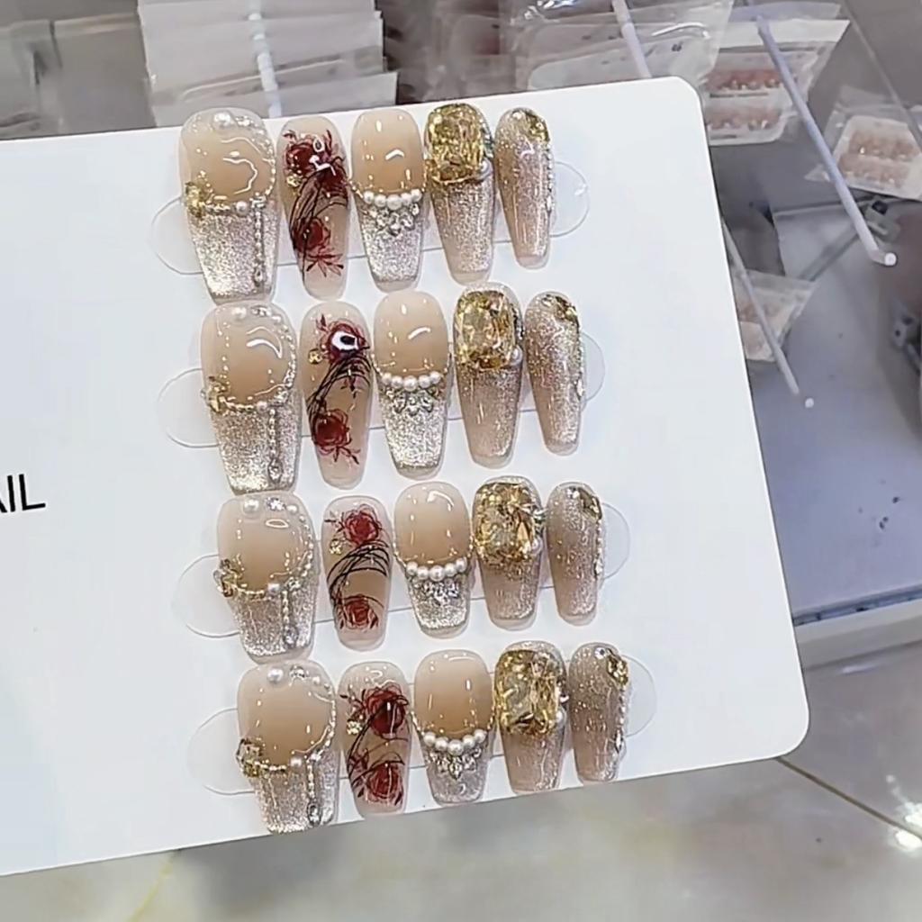 Pure Hand-made Phototherapy Wear Nail Tablets Cat Eye Rose Words Wear Nail Finished Product Reusable Nail Art