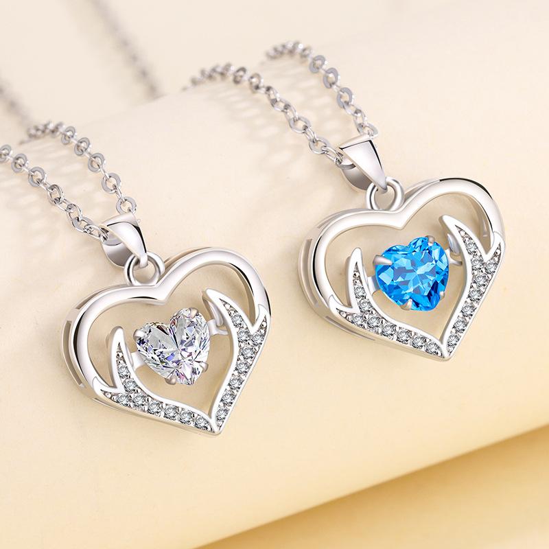 Deer Agile Necklace for Women, Simple Love Heart-shaped Small Elk Antler Pendant Collarbone Chain