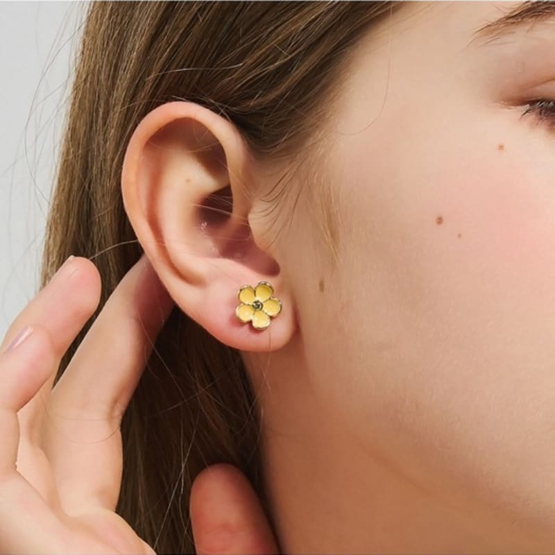 Dana Burton Lovely Heidi Mini Flower Earrings