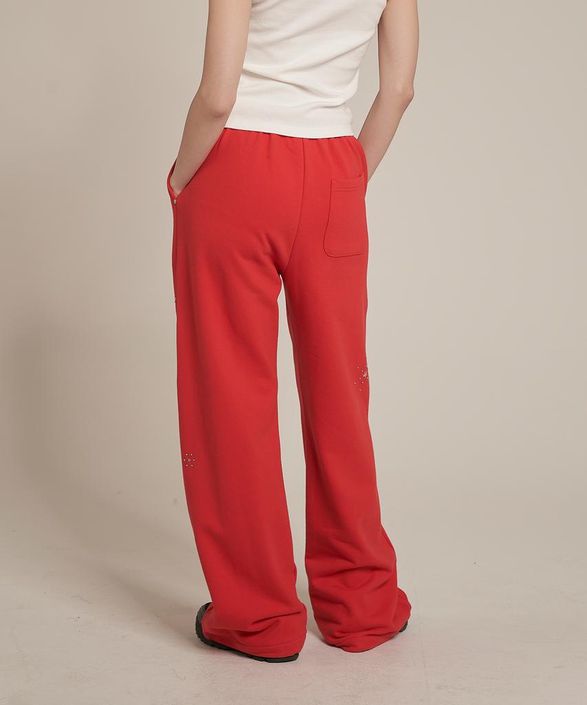 Iteoneolmomeonteu Studded Sweatpants _ Red