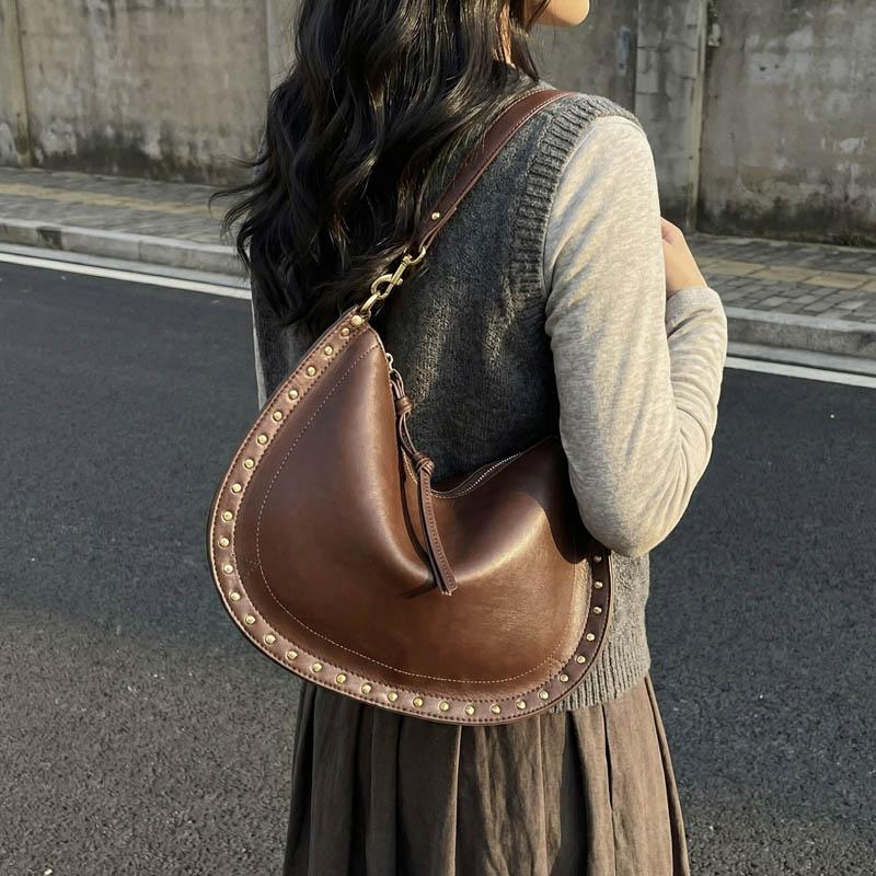 Rivet Crossbody Bag Women's Vintage Underarm Bag Commuter Shoulder Bag