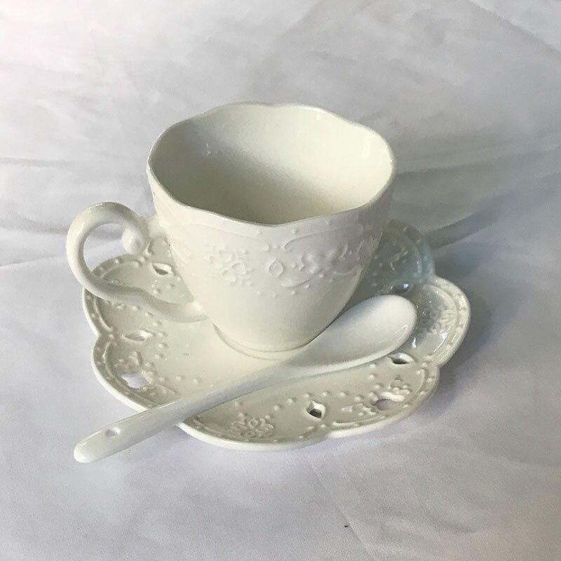 White Modern Embossed Ceramic Coffee Set Fashionable Japanese Porcelain Afternoon Tea Set Reusable Kitchenware Kubek BD50