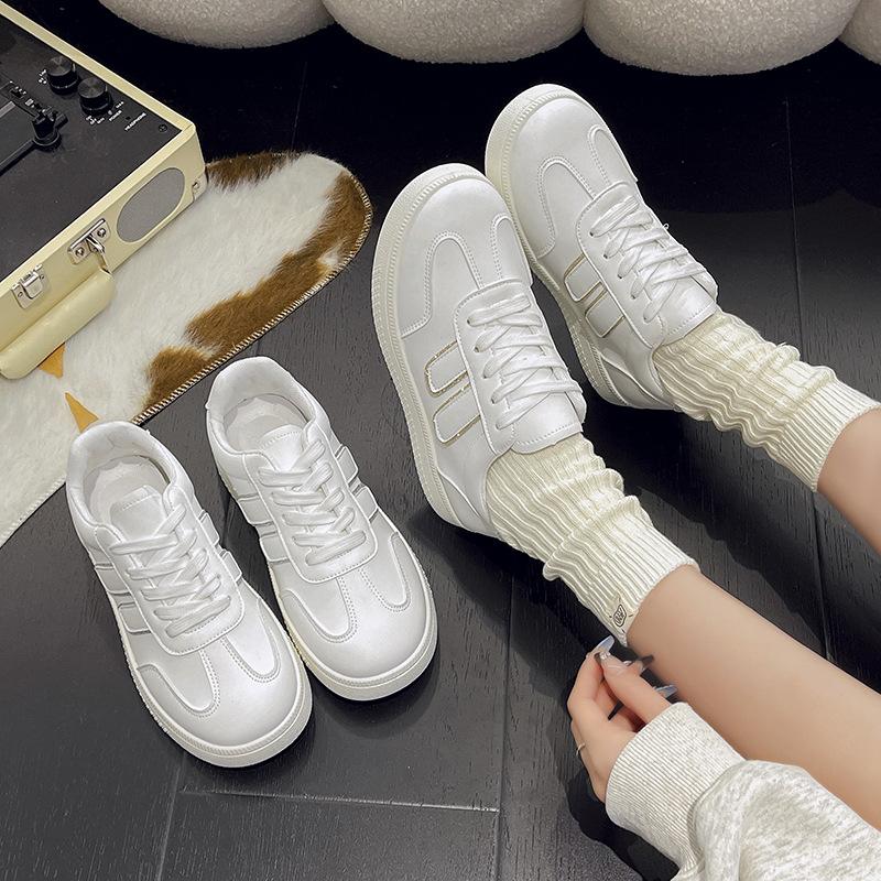 Platform sole fashion women's shoes winter new women's shoes college style versatile white shoes round head sports board shoes