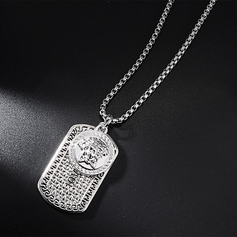 Europäische & Amerikanische Trendige Medusa Anhänger Titanstahl Hip-Hop Halskette für Männer