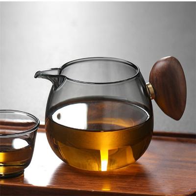 Pichet à thé en verre résistant à la chaleur 300 ml Tasse de partage avec poignée en bois Tasse de justice Chahai Tasse à thé Kung Fu Accessoires de service à thé Ustensiles à thé