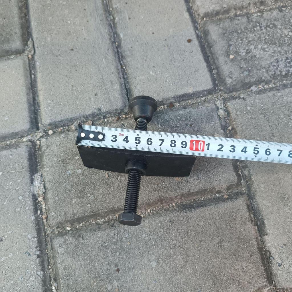 Scule Etrier Frână Roată Față pentru Reglarea Pistonului Etrierului de Frână pe Disc și Înlocuirea Plăcuțelor de Frână.