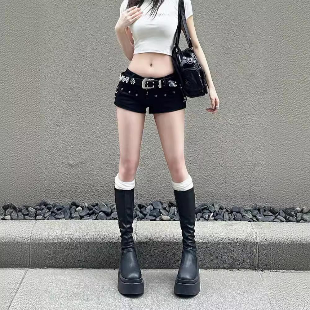 Y2K Style Plus Size Low Waist Slim Fit A-Line Denim Super Shorts - European & American Retro Trendy Women's Hot Pants.