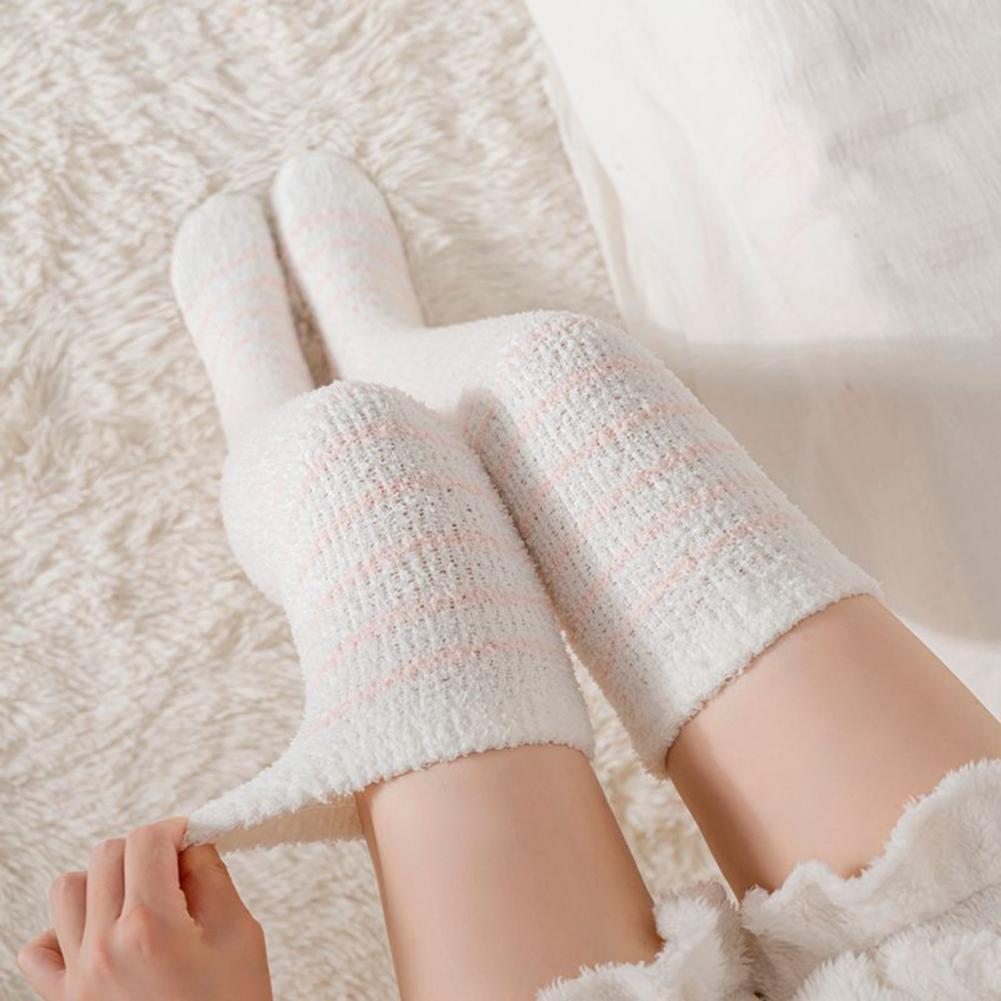 1 Pair Women Coral Fleece Stockings Thigh High Plush Thermal Socks Autumn Winter Long Tube Stockings for Daily Wear