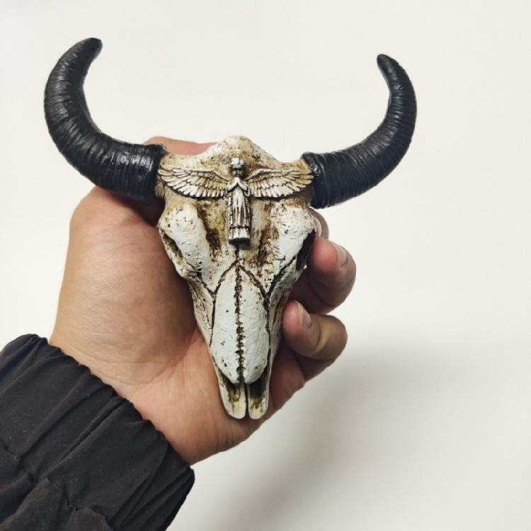 Miniature Cow Skull Resin Statue Elegant Animal Head Ornament Perfect for Shelf and Desktop Display